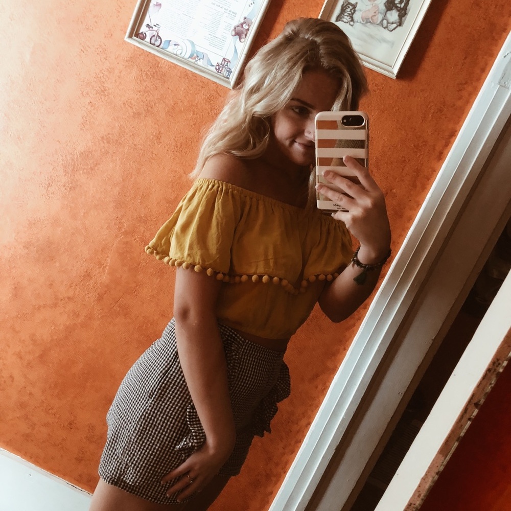 Meet your Posher, Mikaila